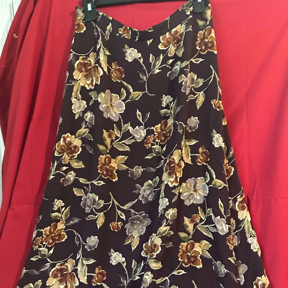 Ladies skirt